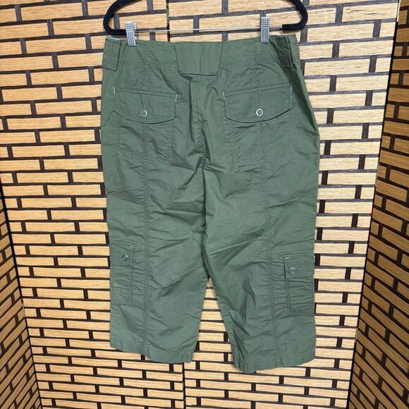 Eddie Bauer Green Mercer Fit Cargo Crops Size 10 - Picture 2 of 9